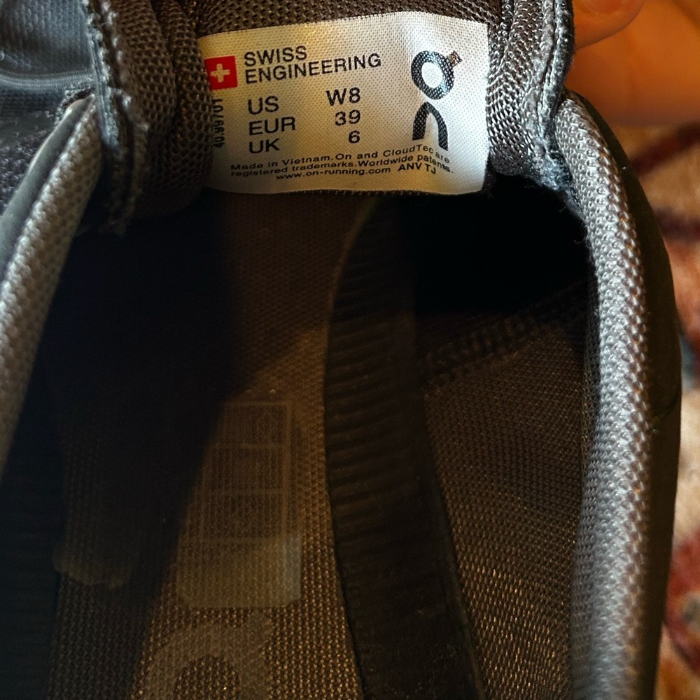 Cloud X 4 Sneaker in Black & Eclipse - Picture 6 of 13